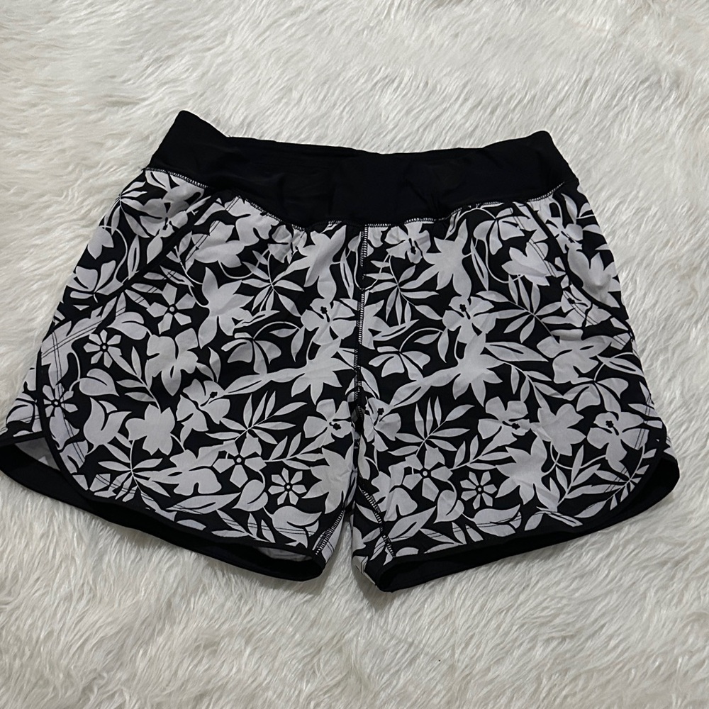 Lands' End Black and White Floral Shorts